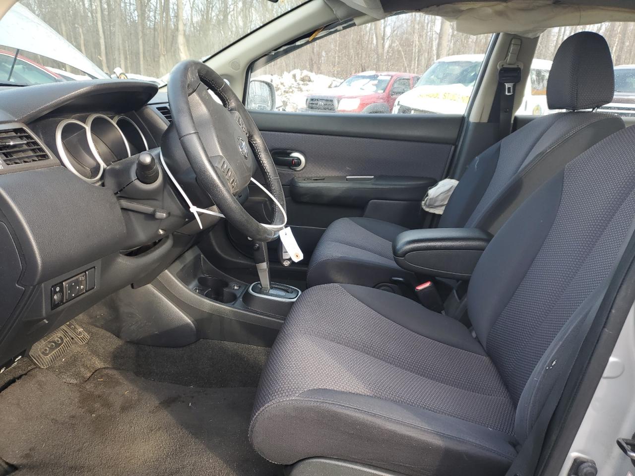 2009 Nissan Versa - Image 7
