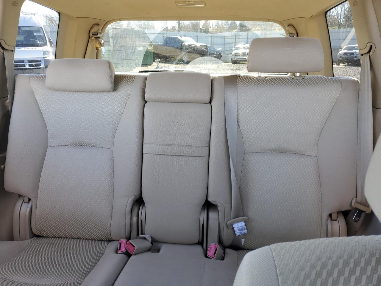 2005 Toyota Highlander - Image 10