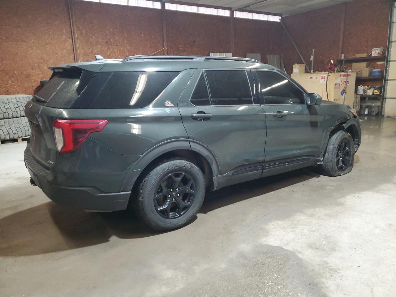 2022 Ford Explorer - Image 3