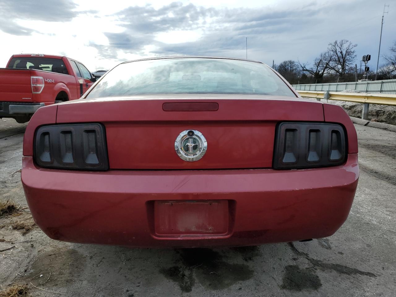 2006 Ford Mustang - Image 6