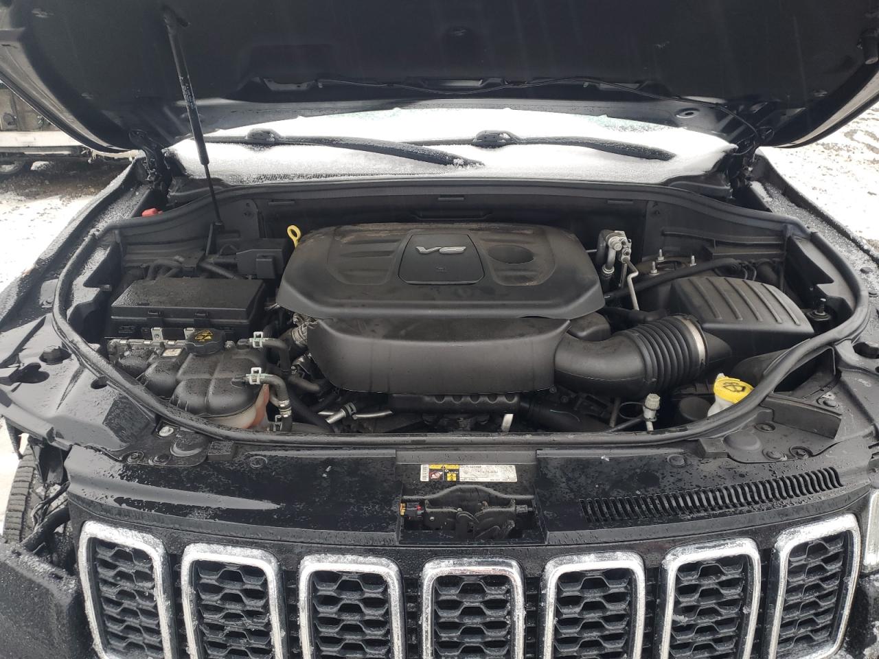 2017 Jeep Grand Cherokee - Image 12
