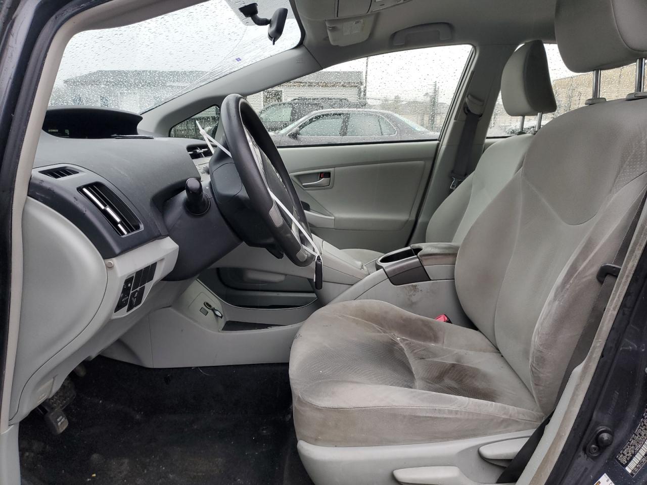 2012 Toyota Prius - Image 7