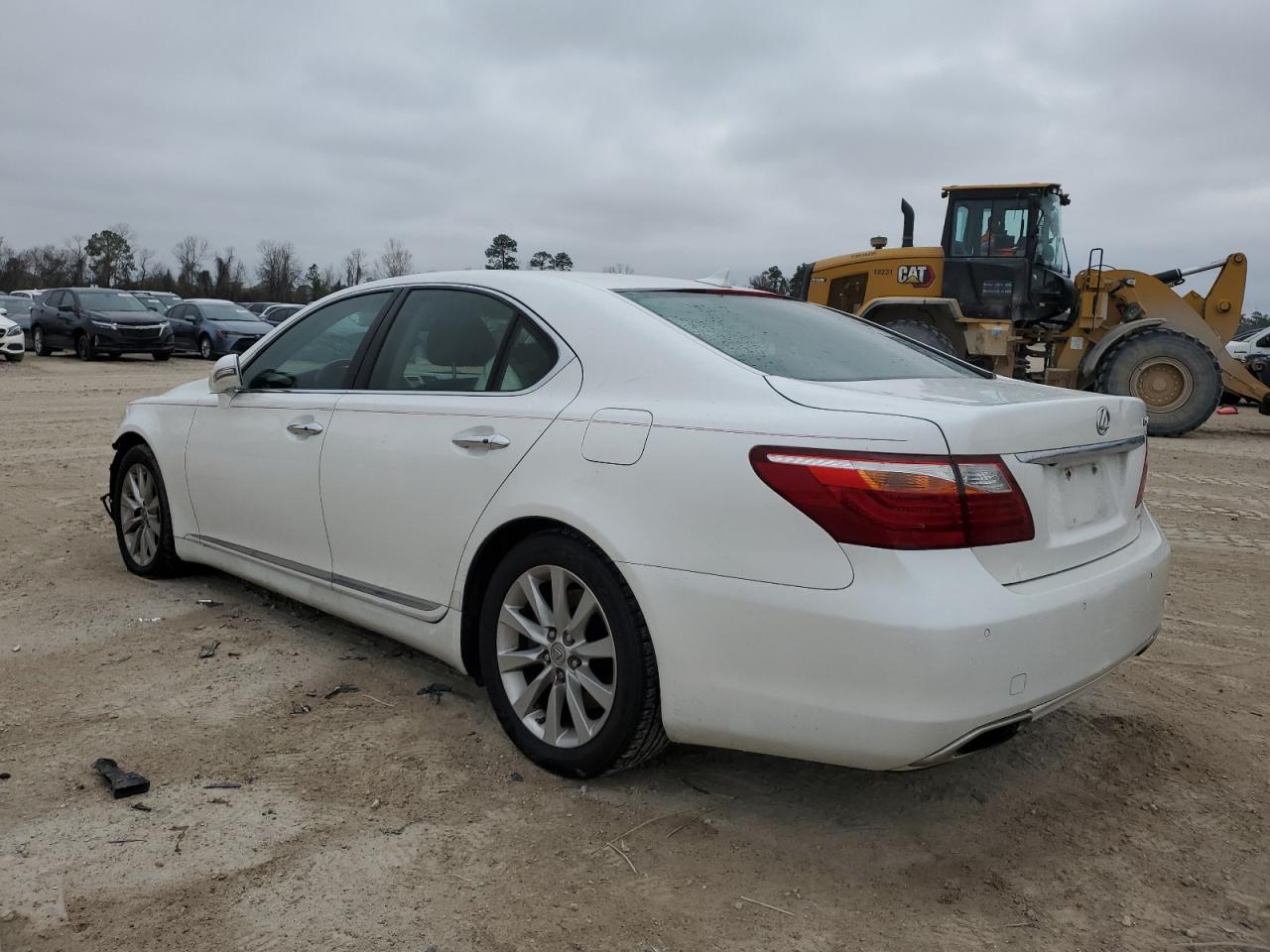 2012 Lexus LS - Image 2