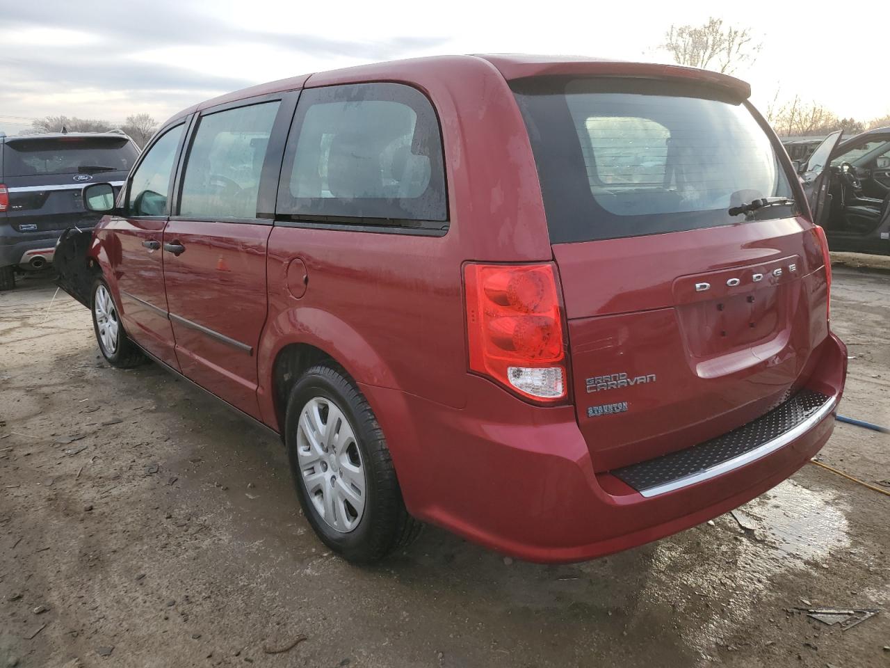 2015 Dodge Caravan - Image 2