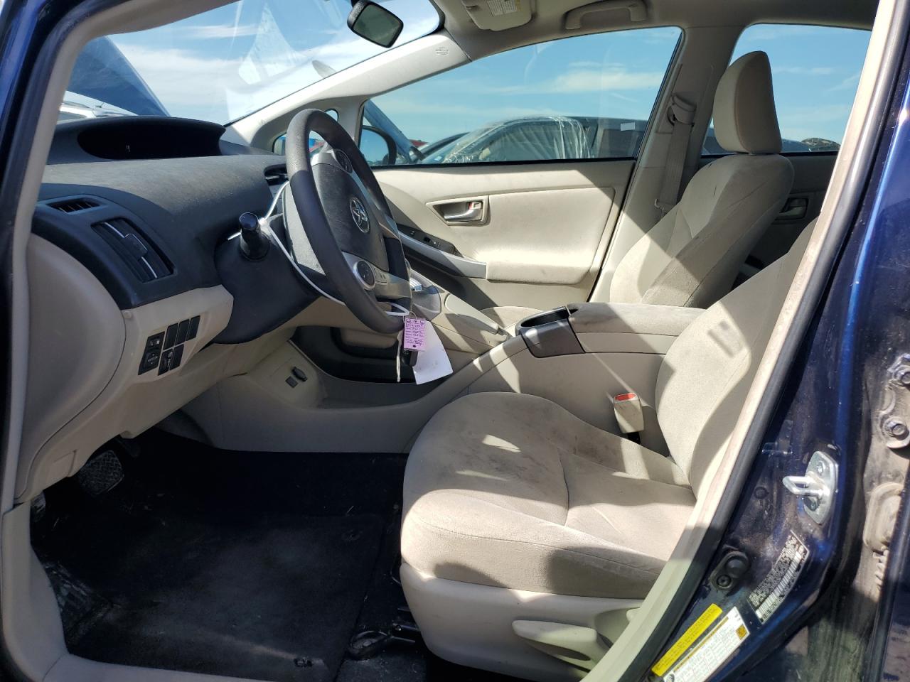 2015 Toyota Prius - Image 7