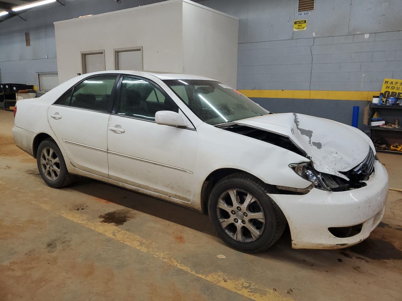 2005 Toyota Camry - Image 4