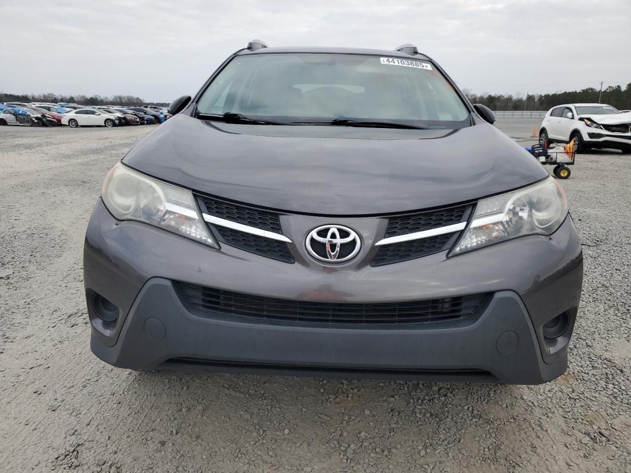 2015 Toyota RAV 4 - Image 5