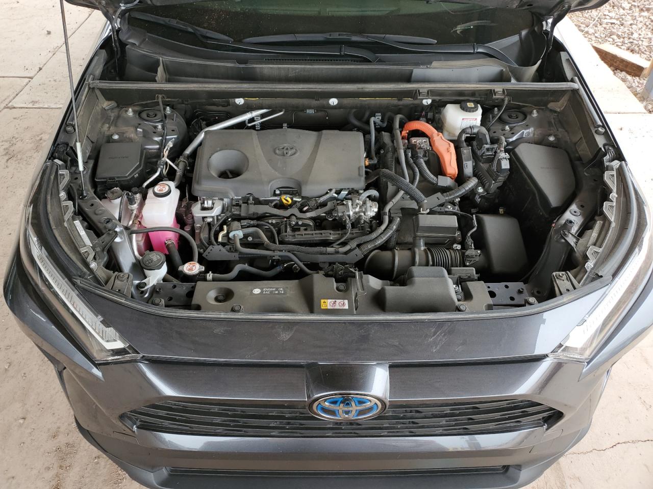 2023 Toyota RAV 4 - Image 12
