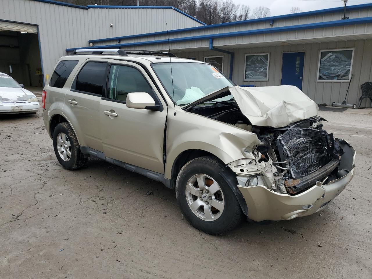 2010 Ford Escape - Image 4