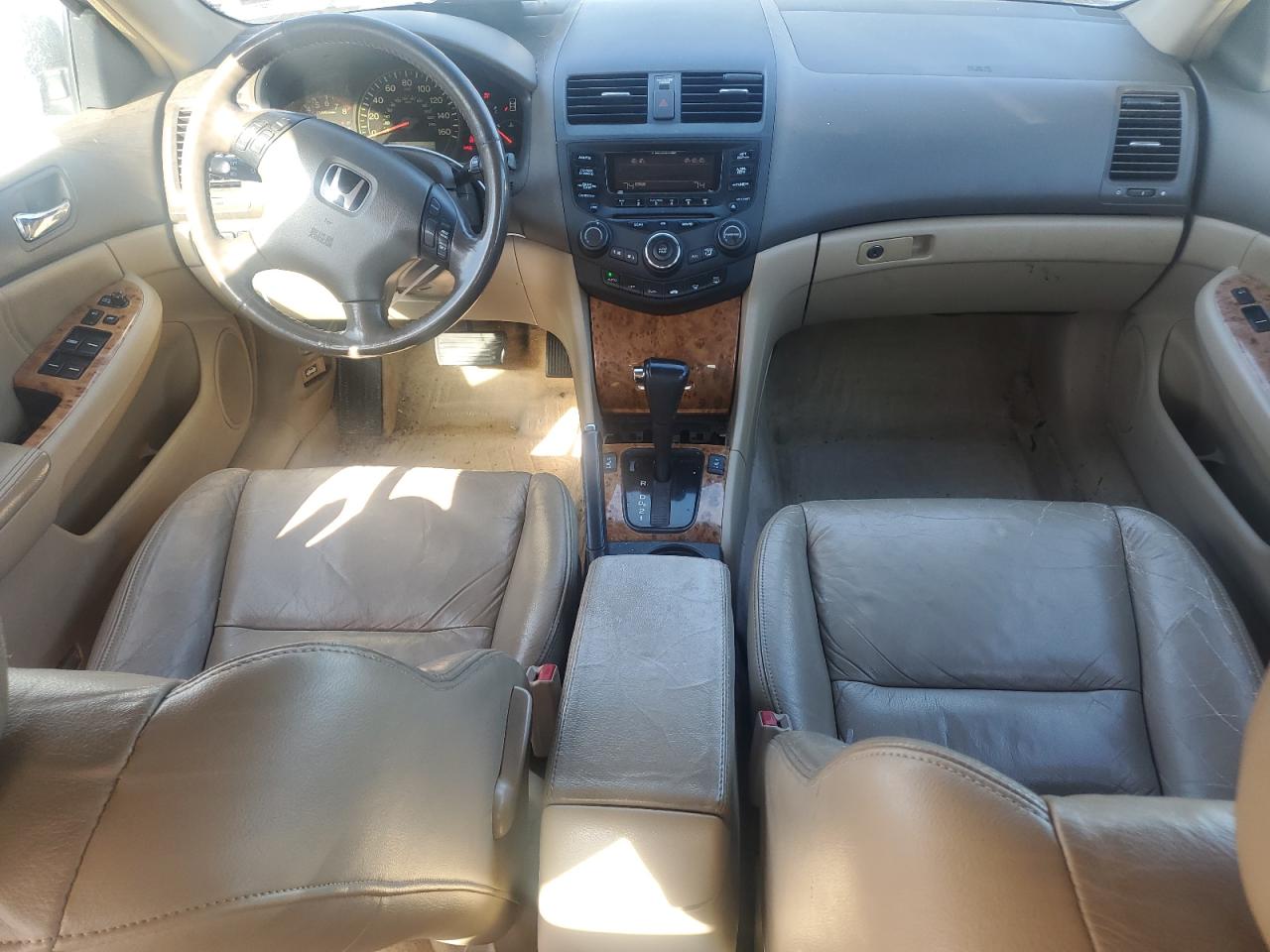 2005 Honda Accord - Image 8