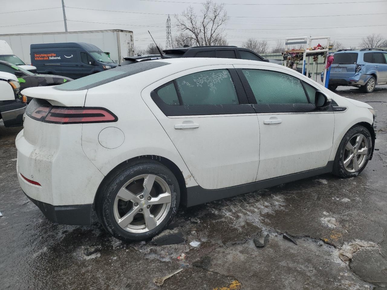 2013 Chevrolet Volt - Image 3