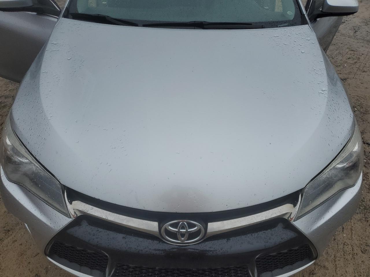 2017 Toyota Camry - Image 11