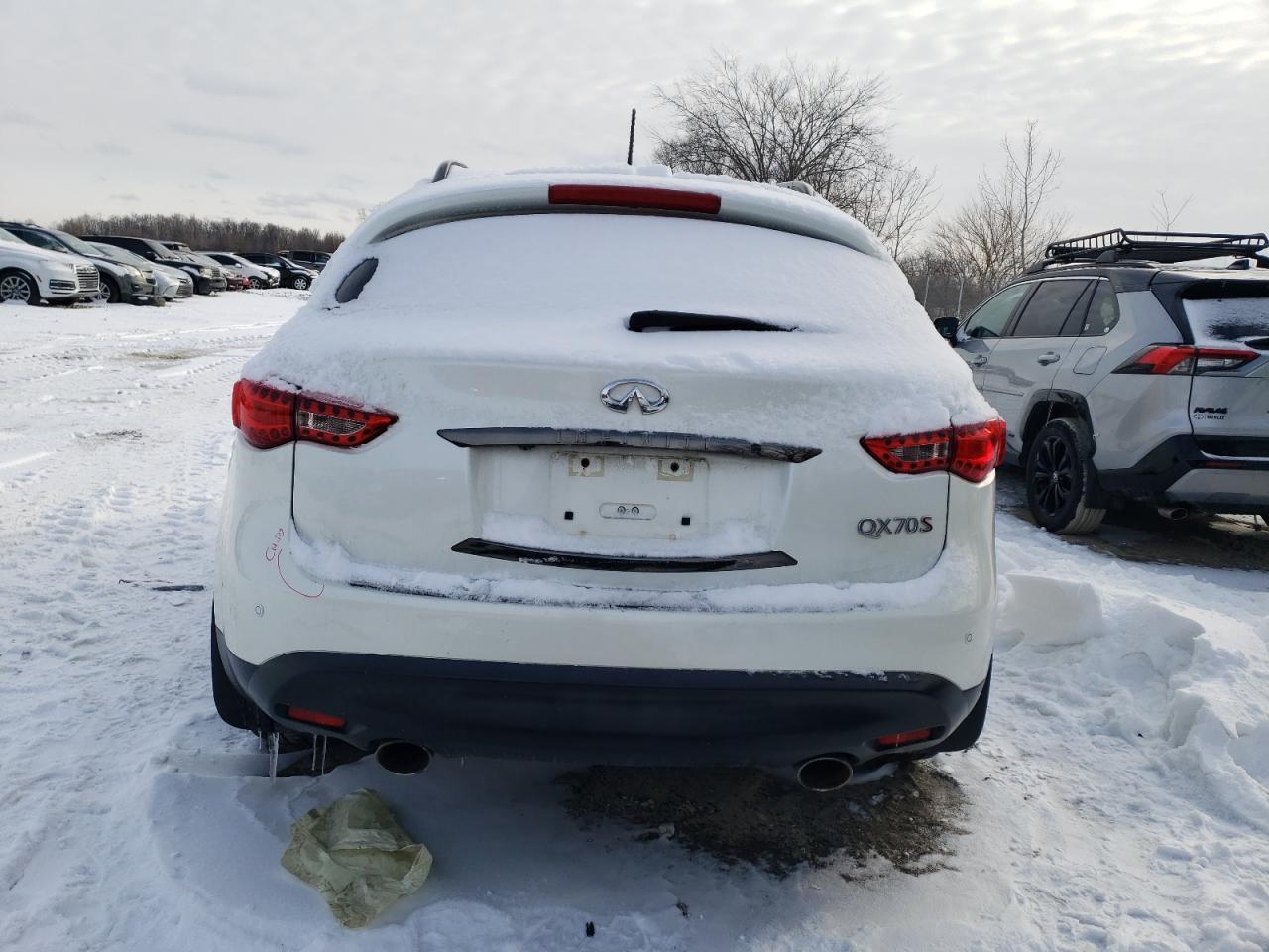 2017 Infiniti QX70 - Image 6
