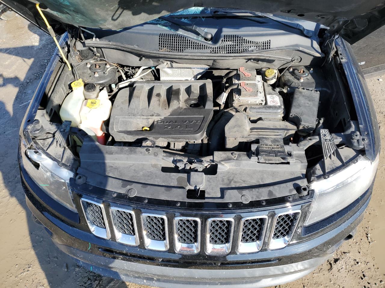 2016 Jeep Compass - Image 11