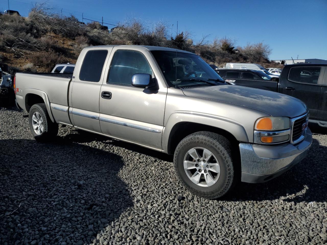 2000 GMC Sierra - Image 4