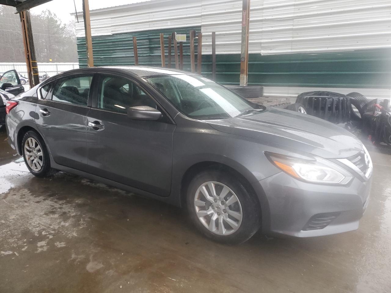 2016 Nissan Altima - Image 4
