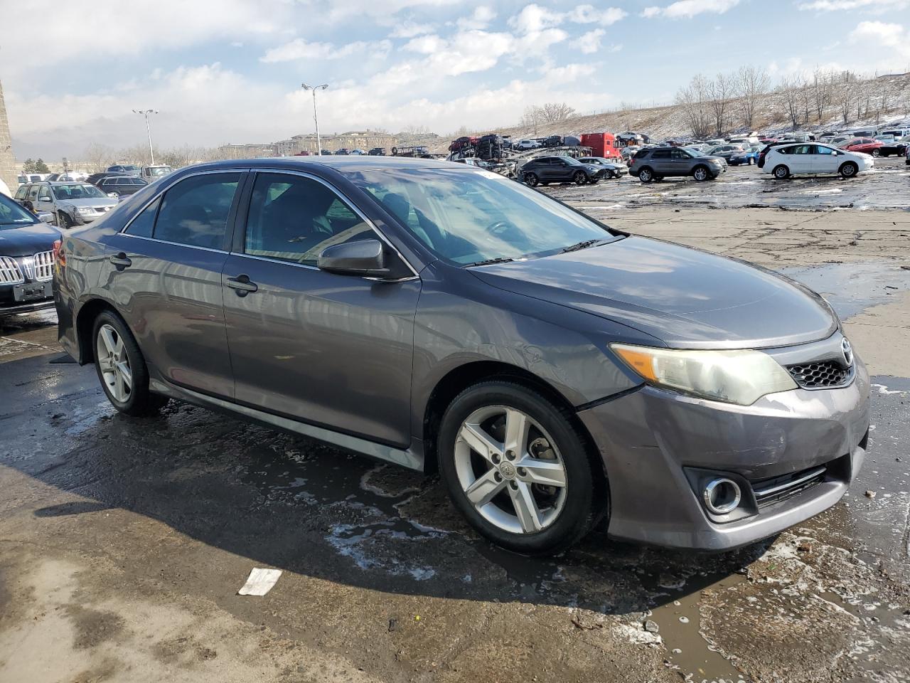 2013 Toyota Camry - Image 4
