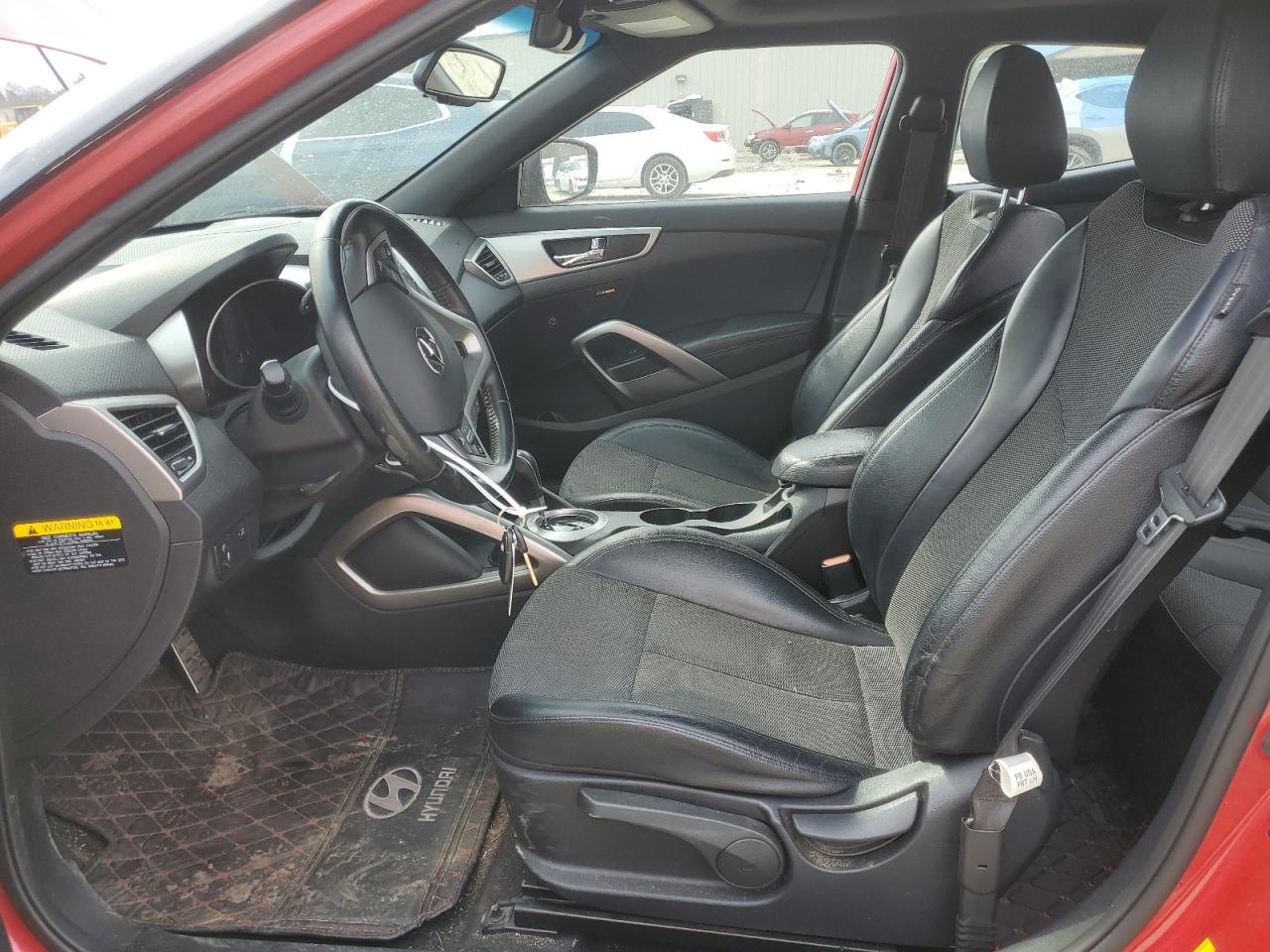 2016 Hyundai Veloster - Image 7