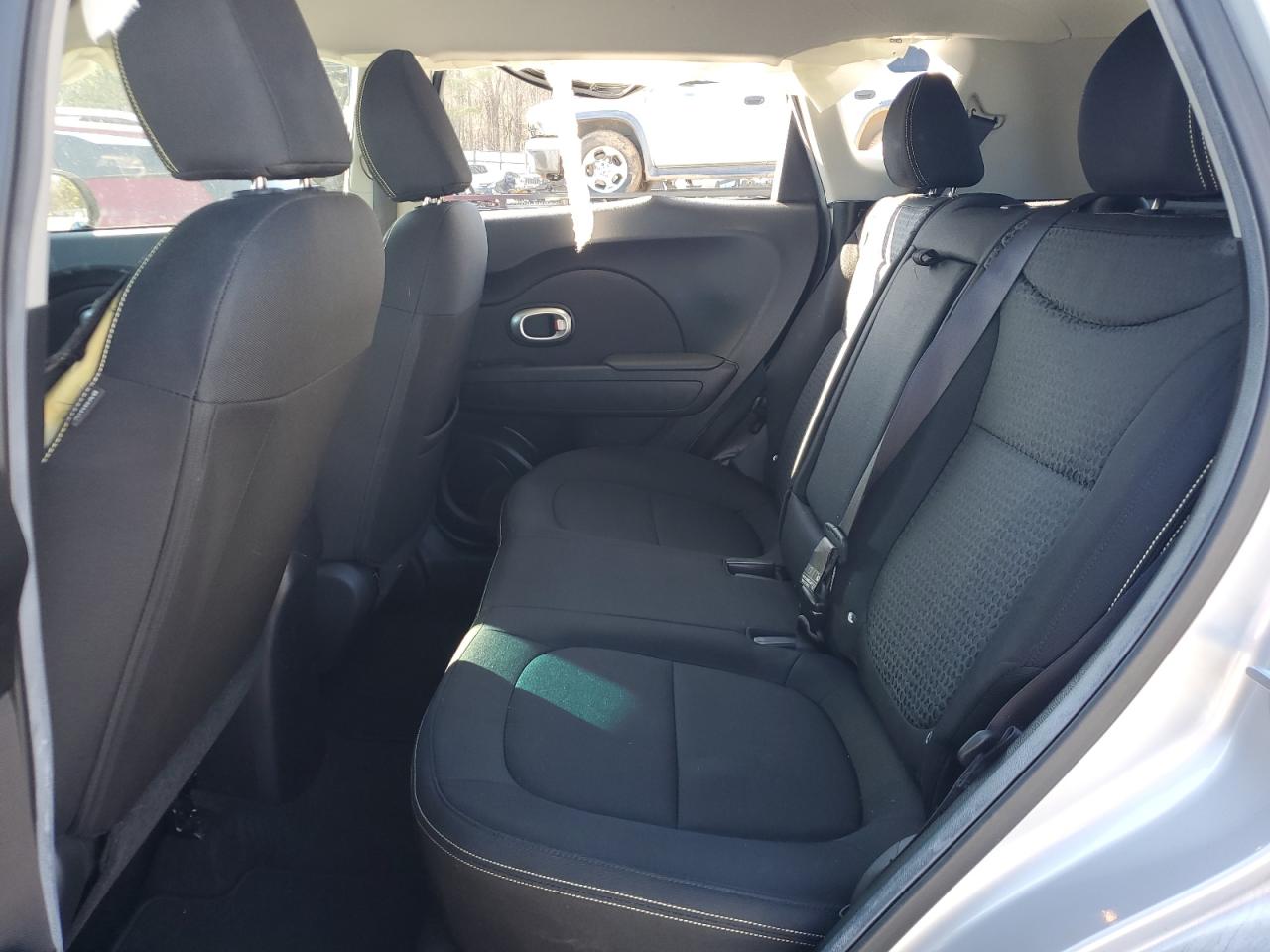 2015 Kia Soul - Image 11