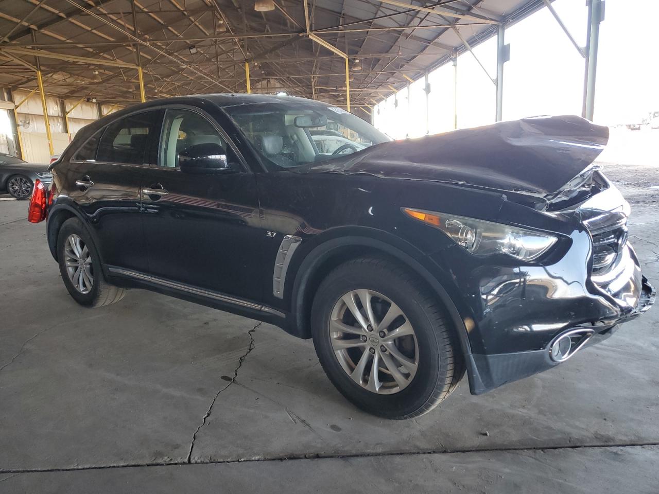2016 Infiniti QX70 - Image 4