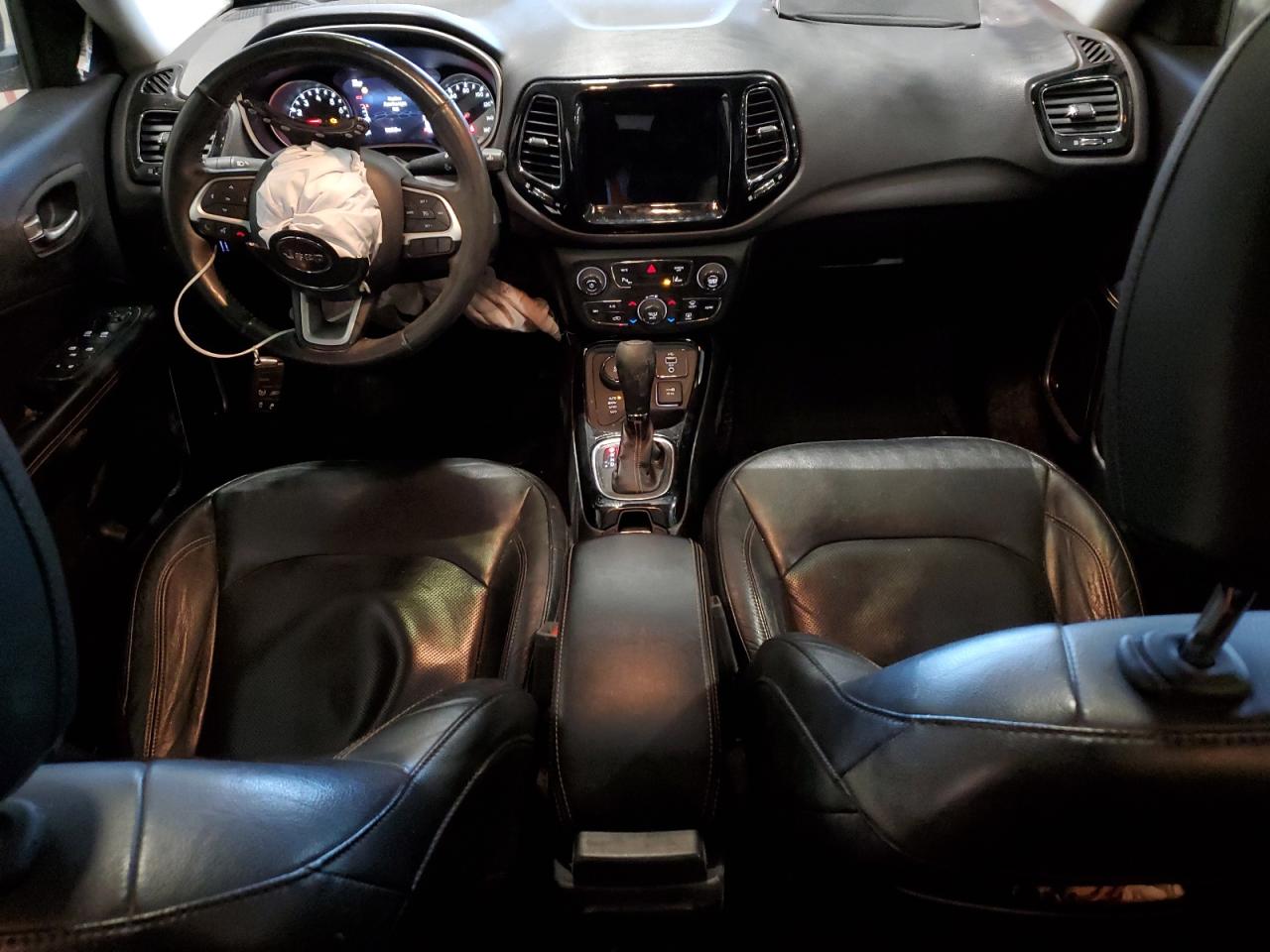 2017 Jeep Compass - Image 8