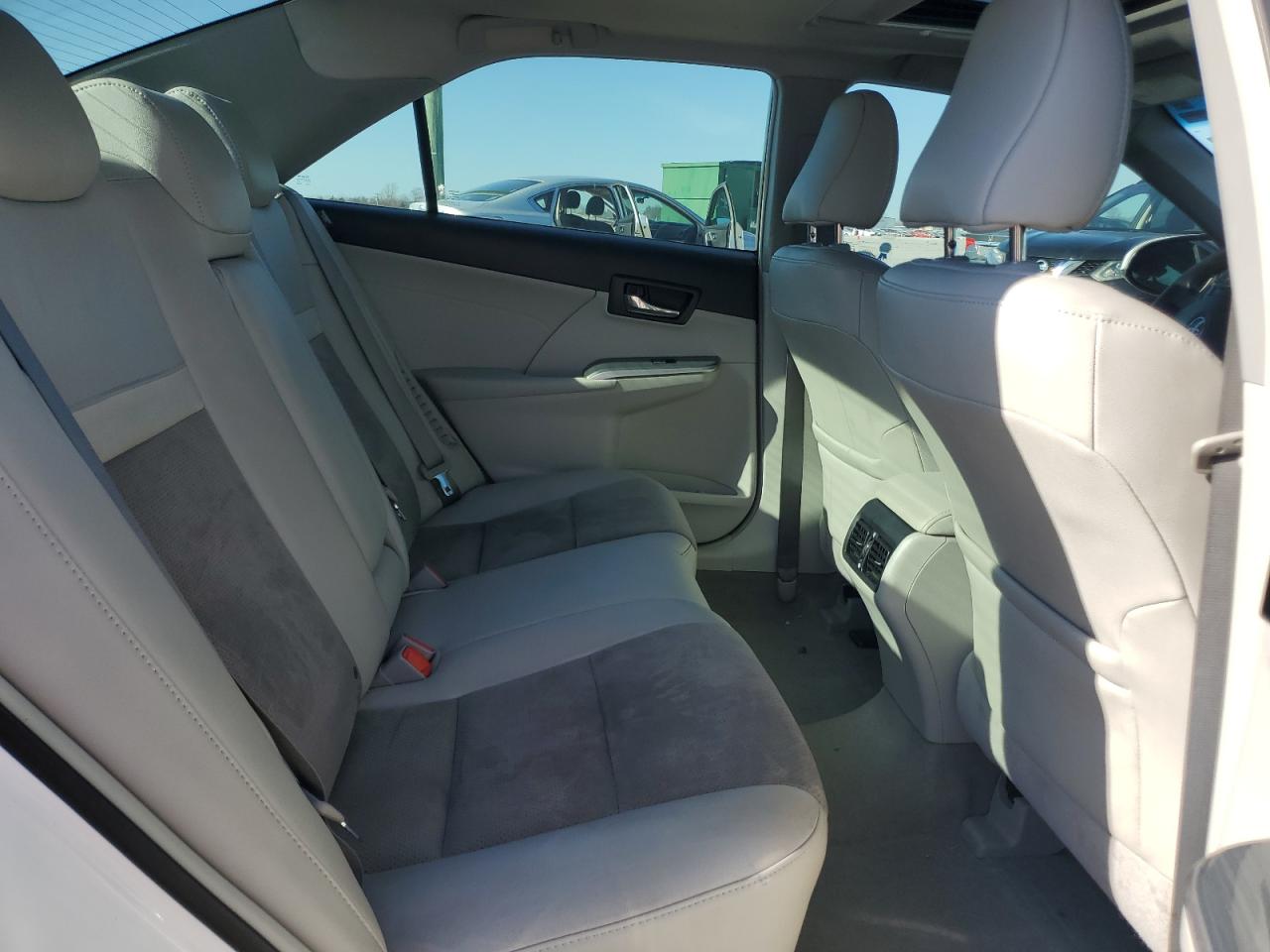 2013 Toyota Camry - Image 10