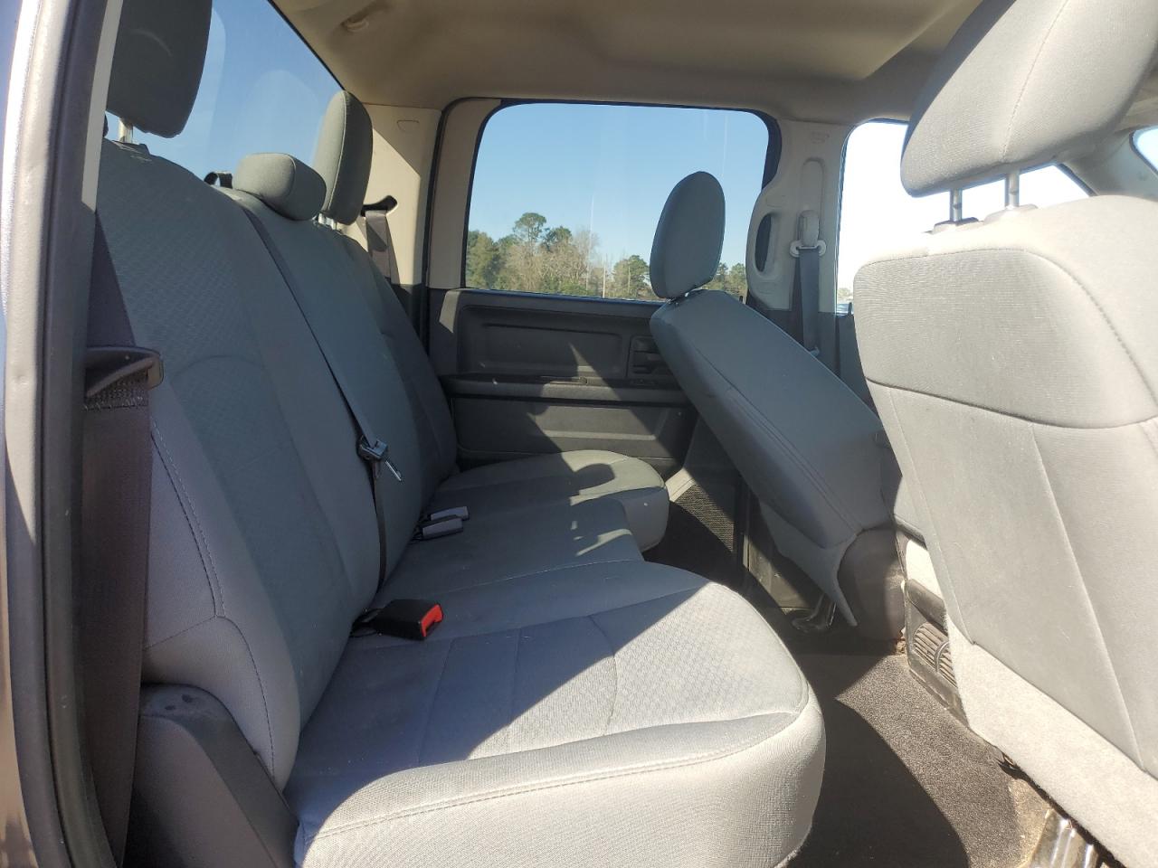 2016 RAM 1500 - Image 10