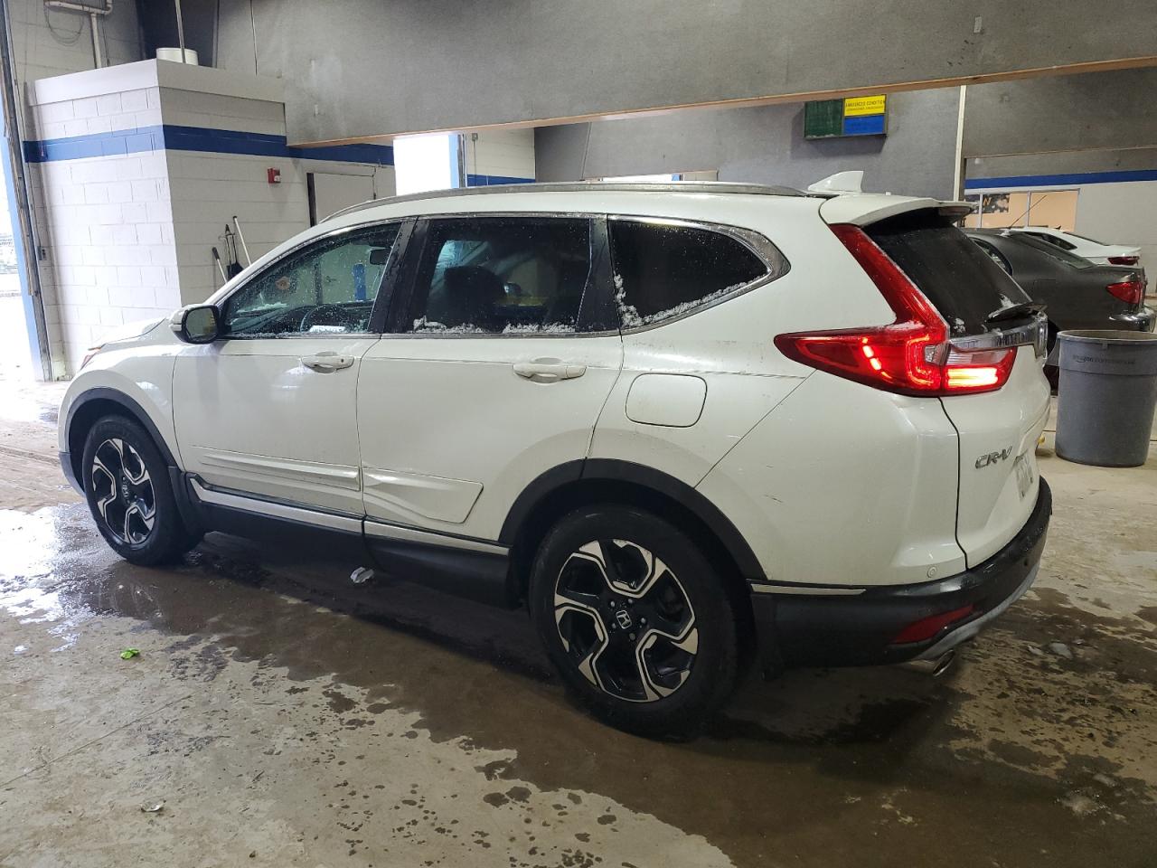 2017 Honda CR-V - Image 2