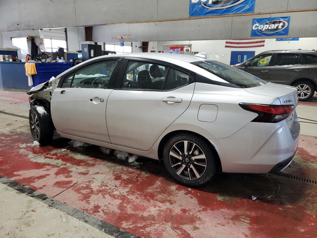 2021 Nissan Versa - Image 2