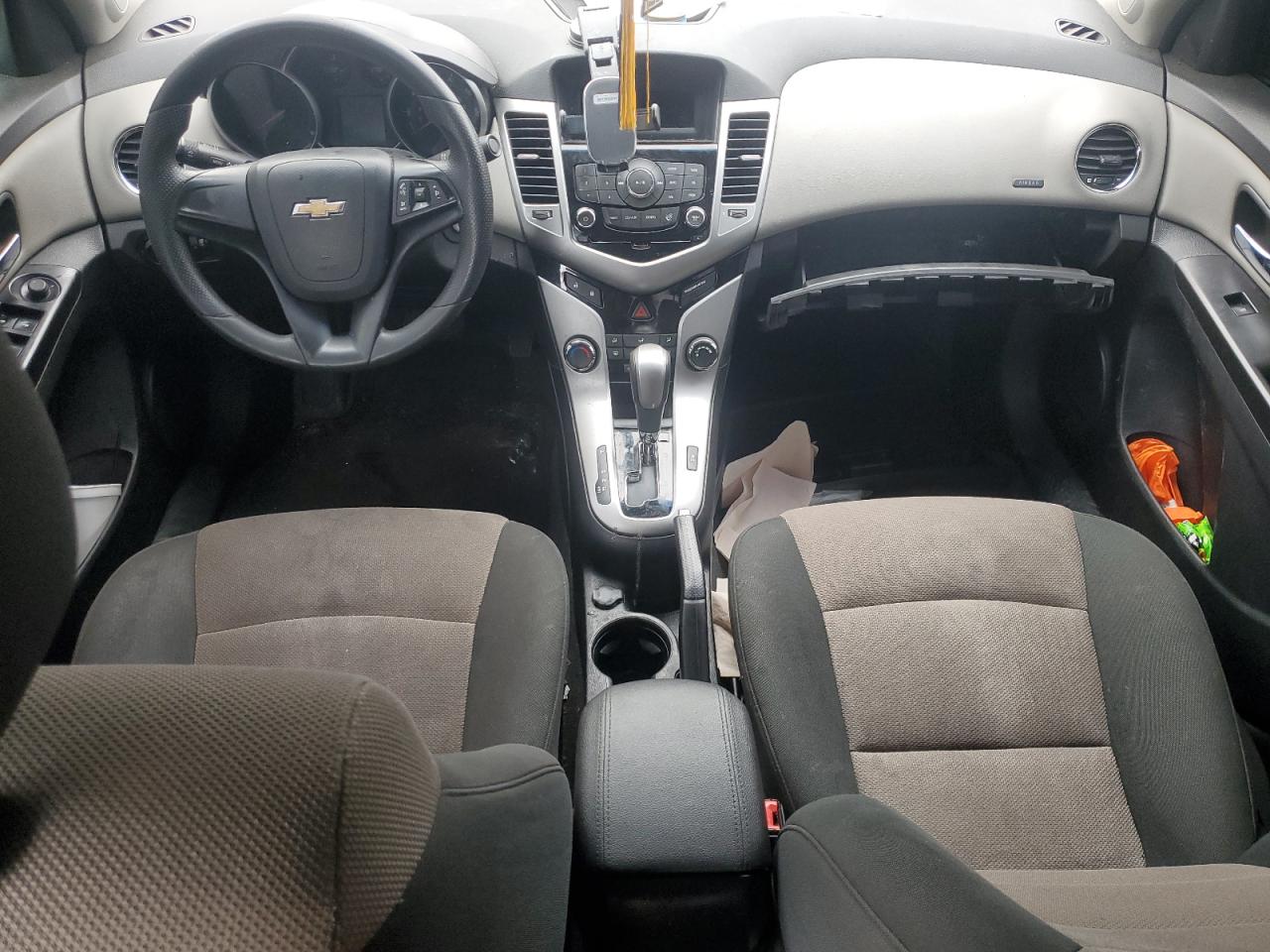 2012 Chevrolet Cruze - Image 8