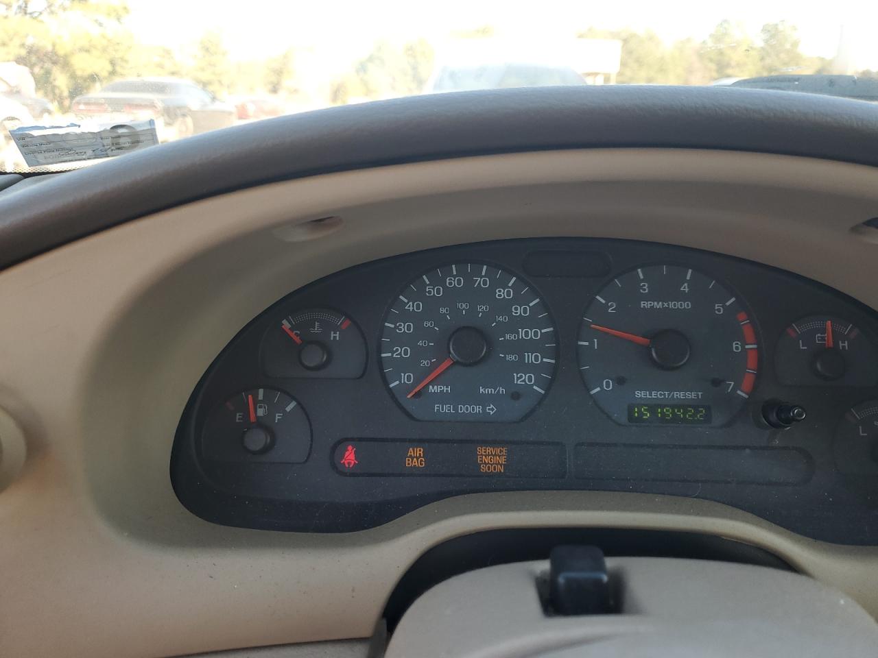 2004 Ford Mustang - Image 9