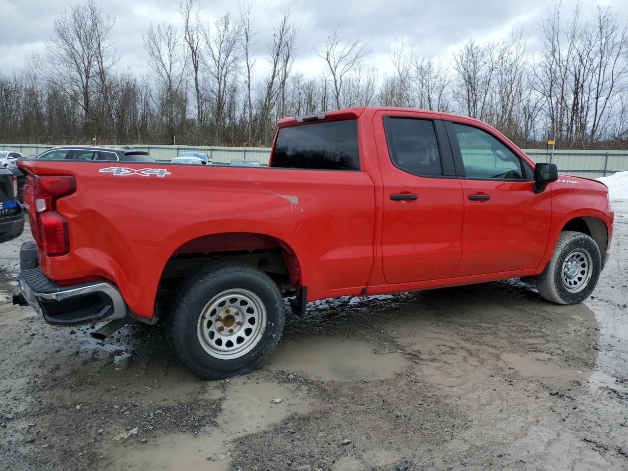 2021 Chevrolet Silverado - Image 3