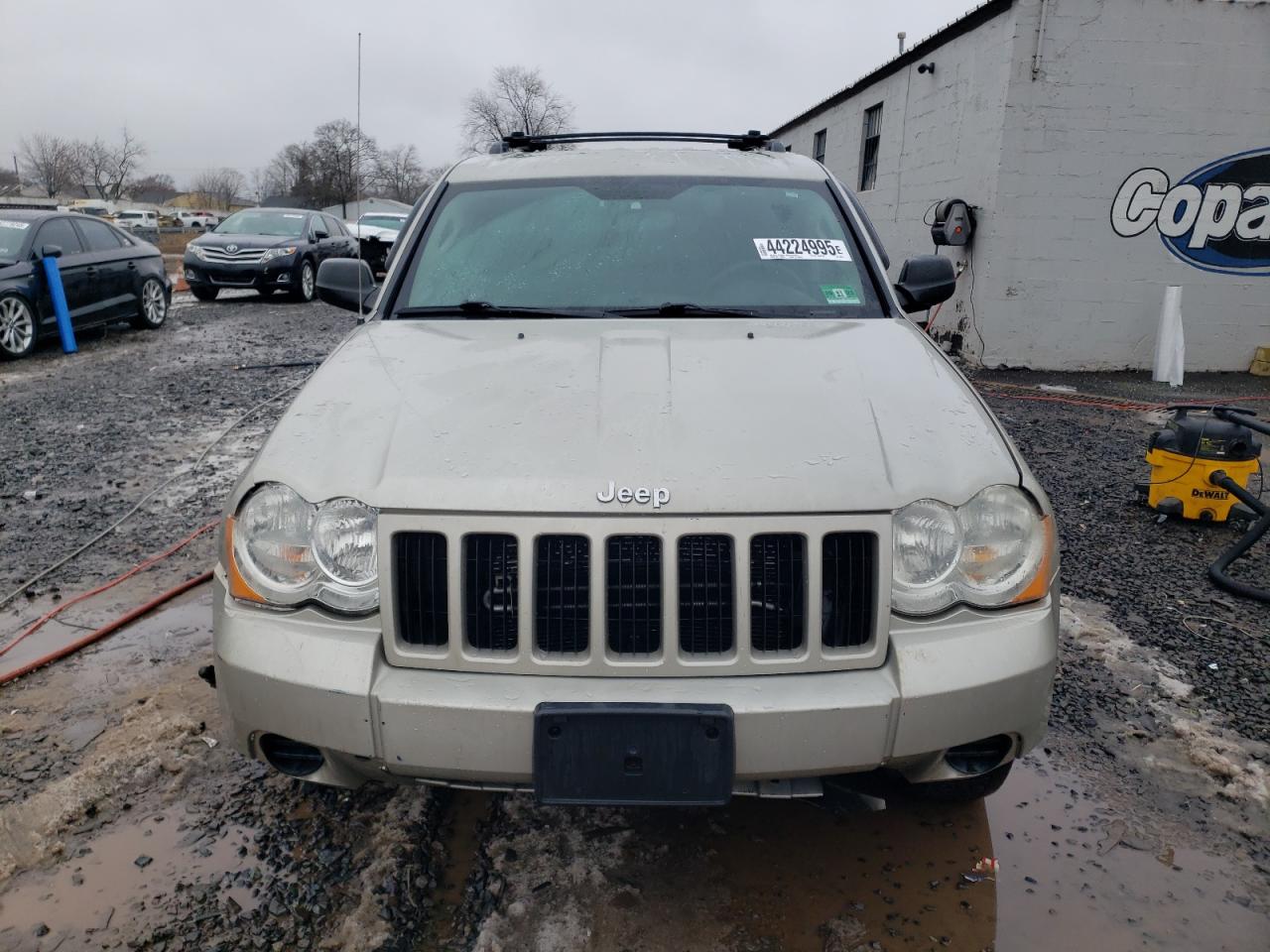 2010 Jeep Grand Cherokee - Image 5