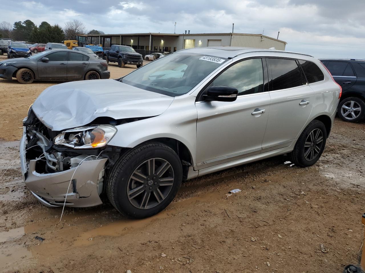 2017 Volvo XC60 - Image 1