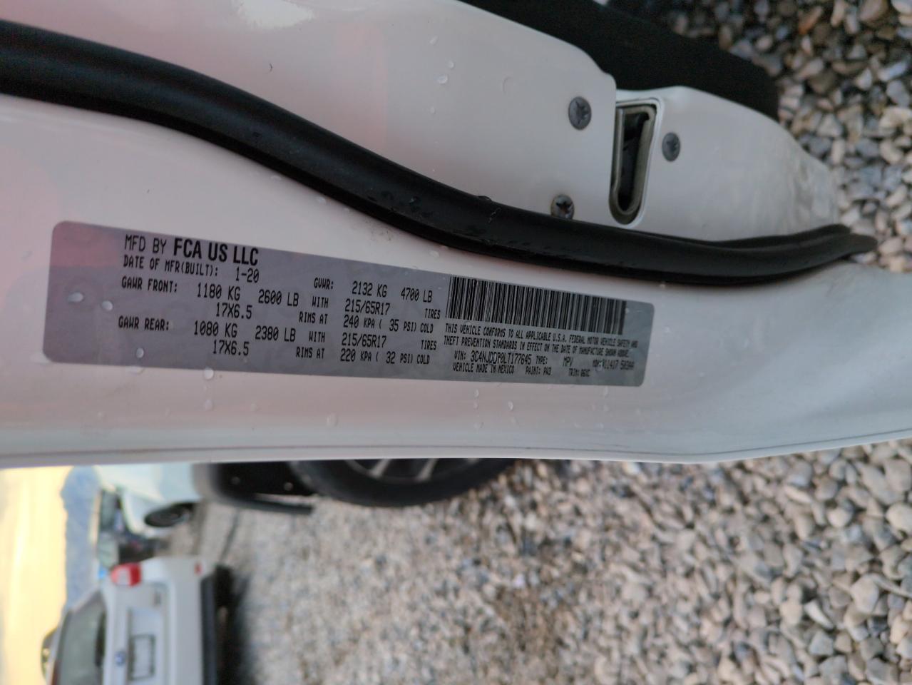 2020 Jeep Compass - Image 13