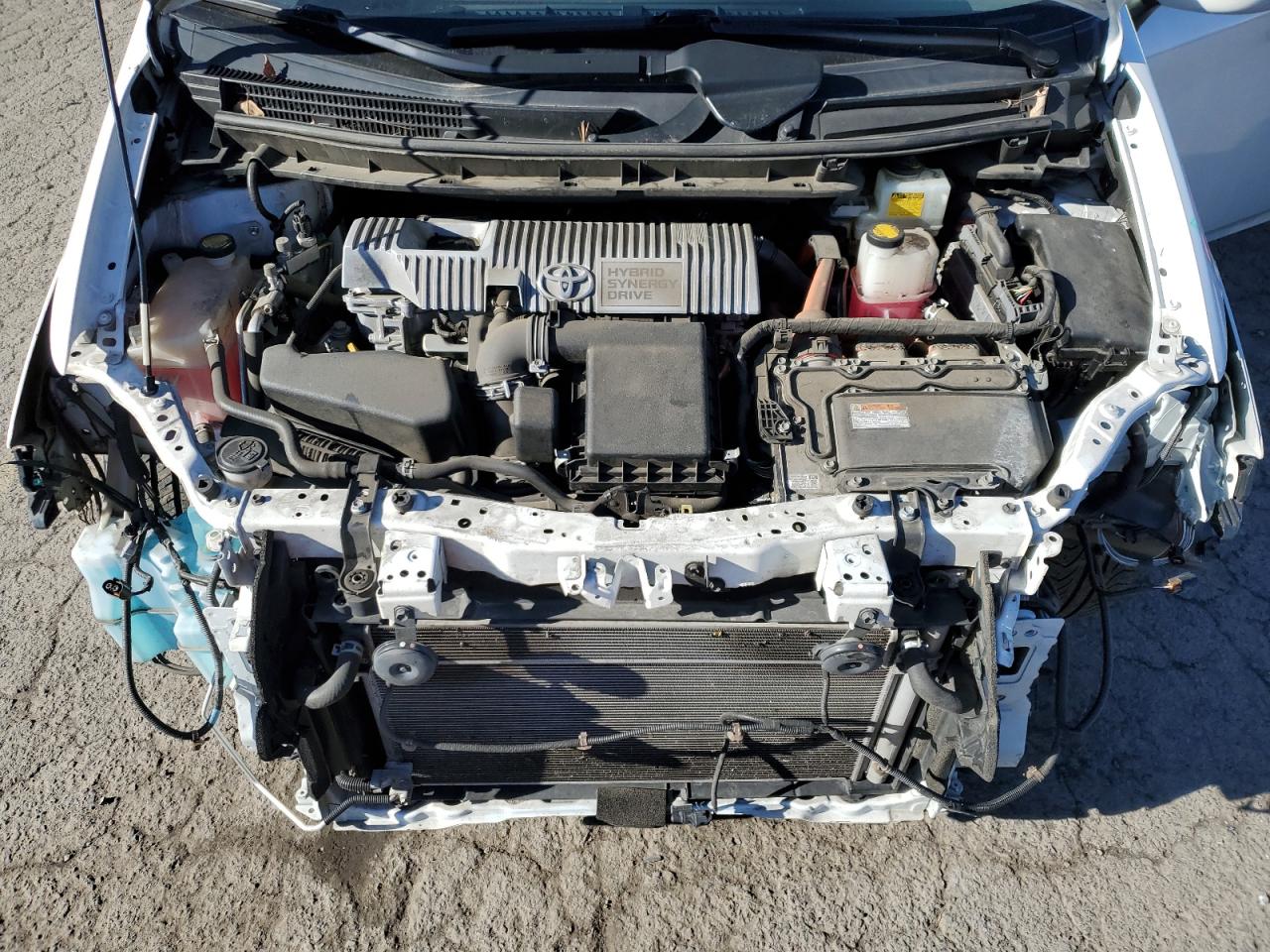 2013 Toyota Prius - Image 11