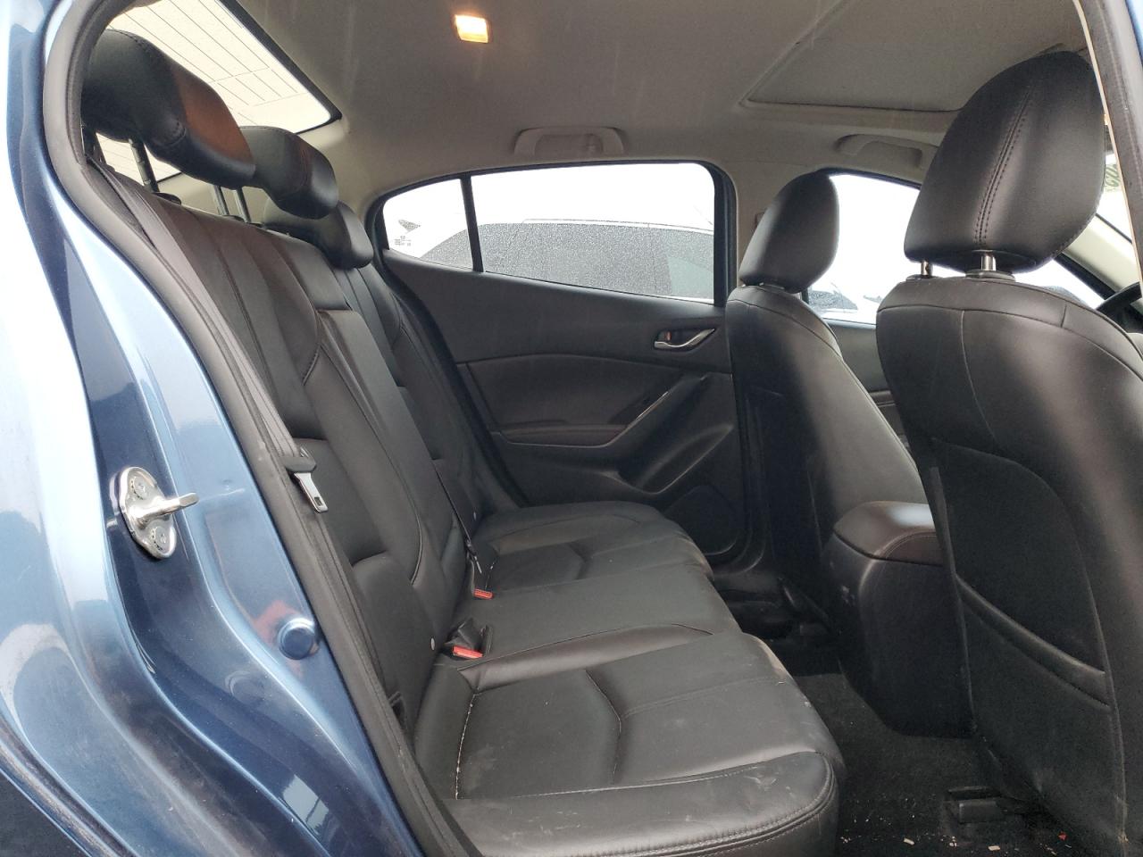2018 Mazda 3 - Image 10
