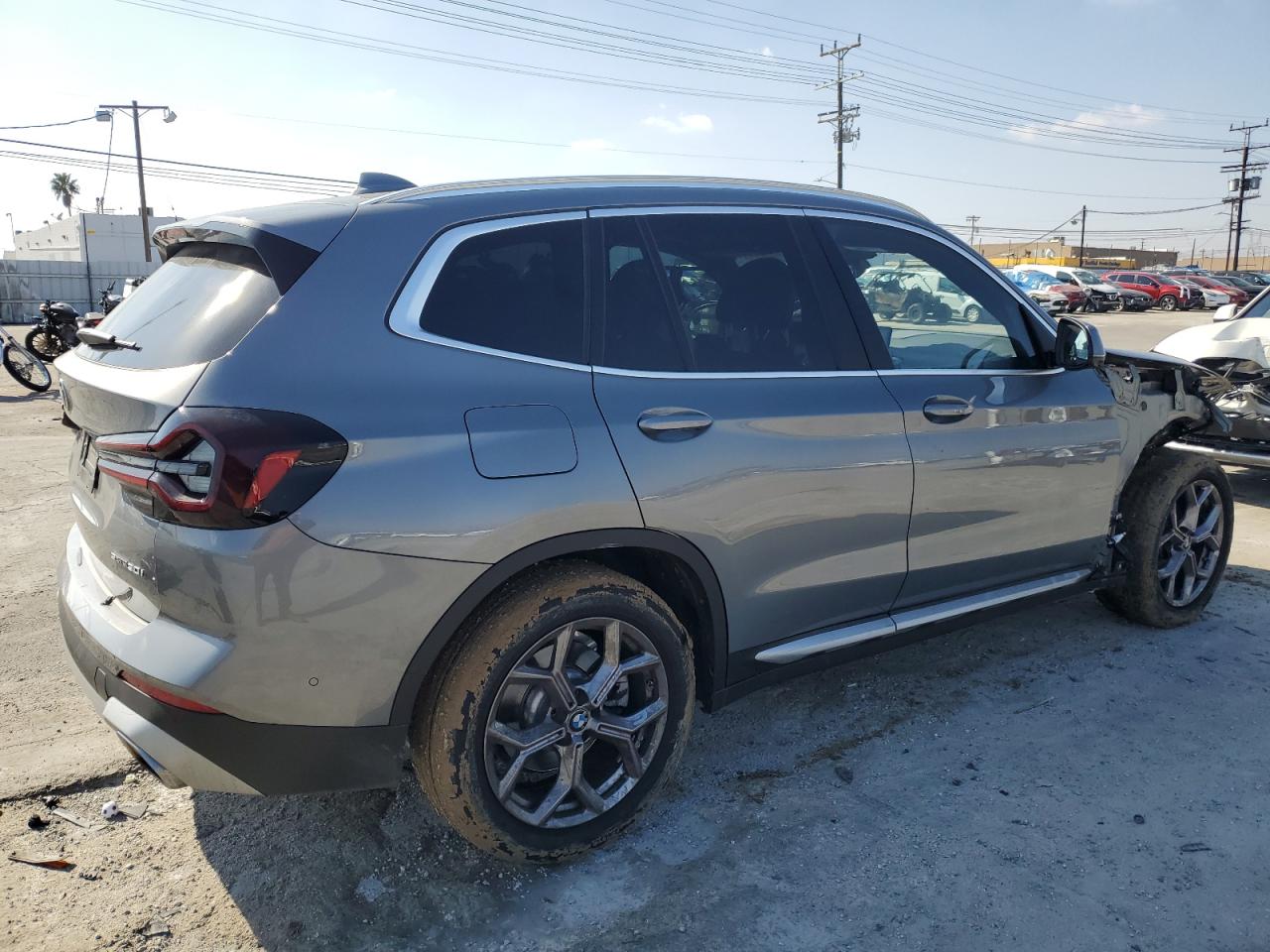 2023 BMW X3 - Image 3