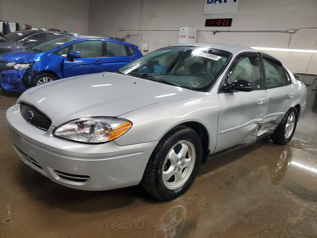 2007 Ford Taurus - Image 1