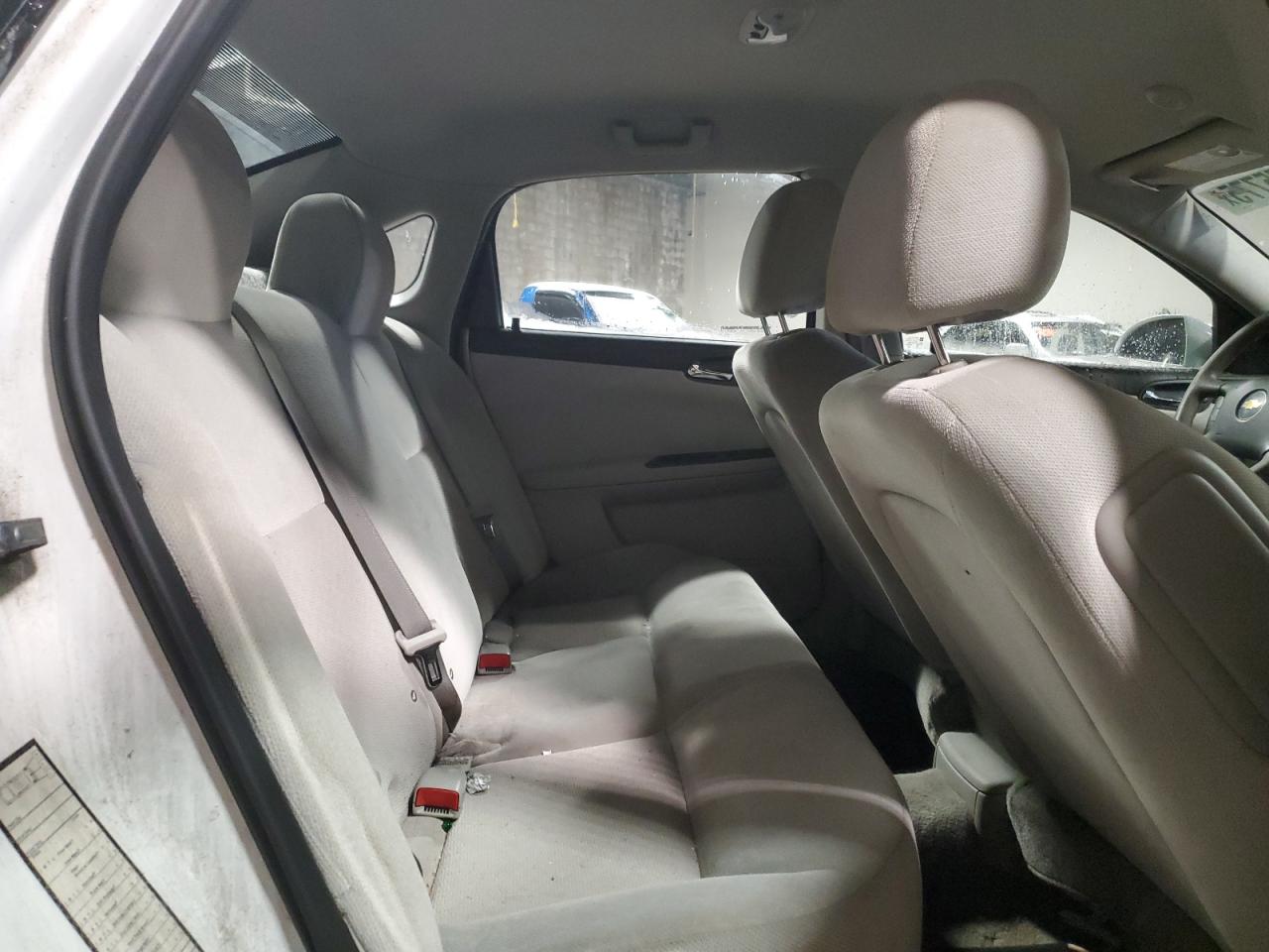 2016 Chevrolet Impala - Image 10