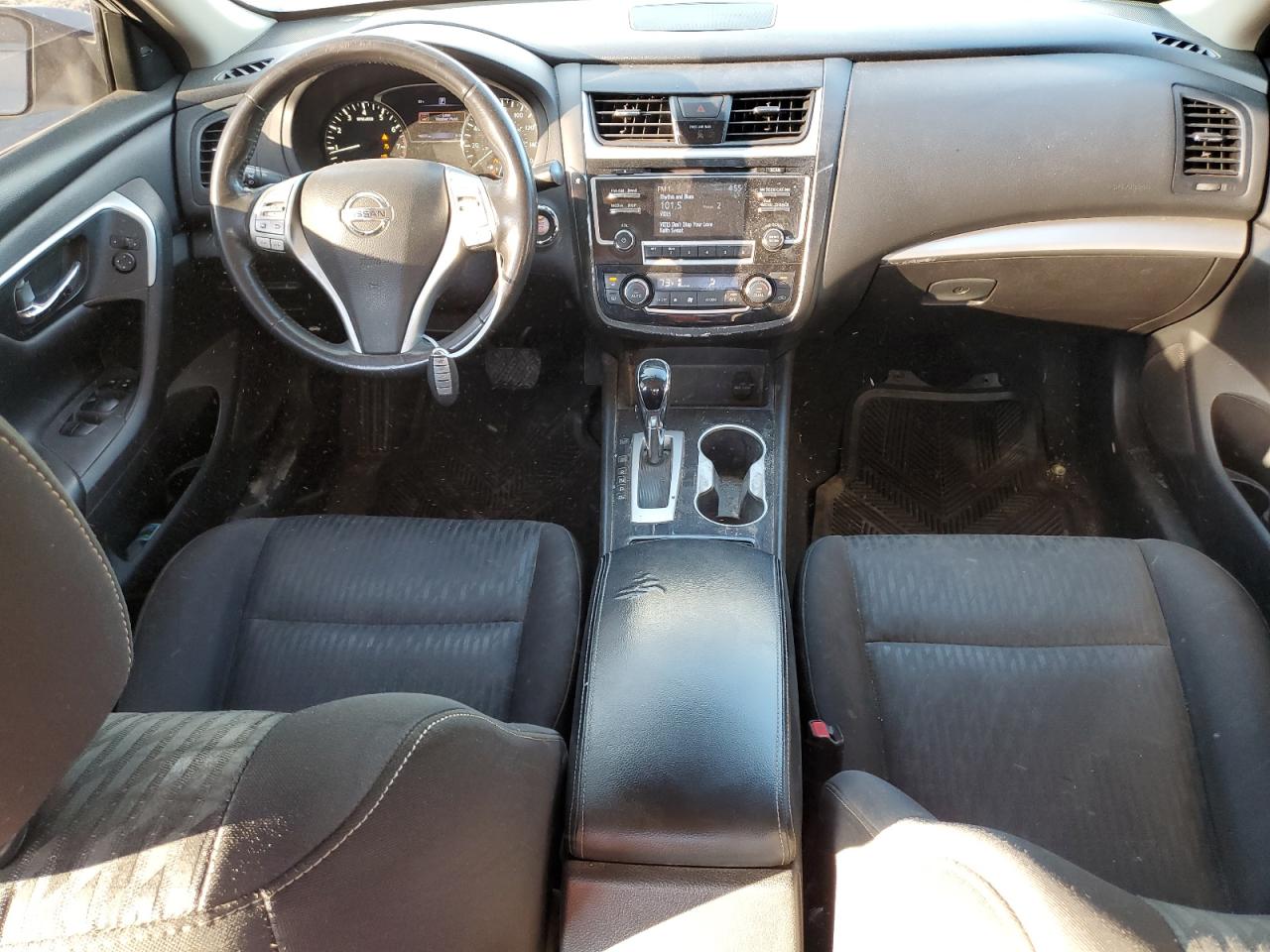 2018 Nissan Altima - Image 8