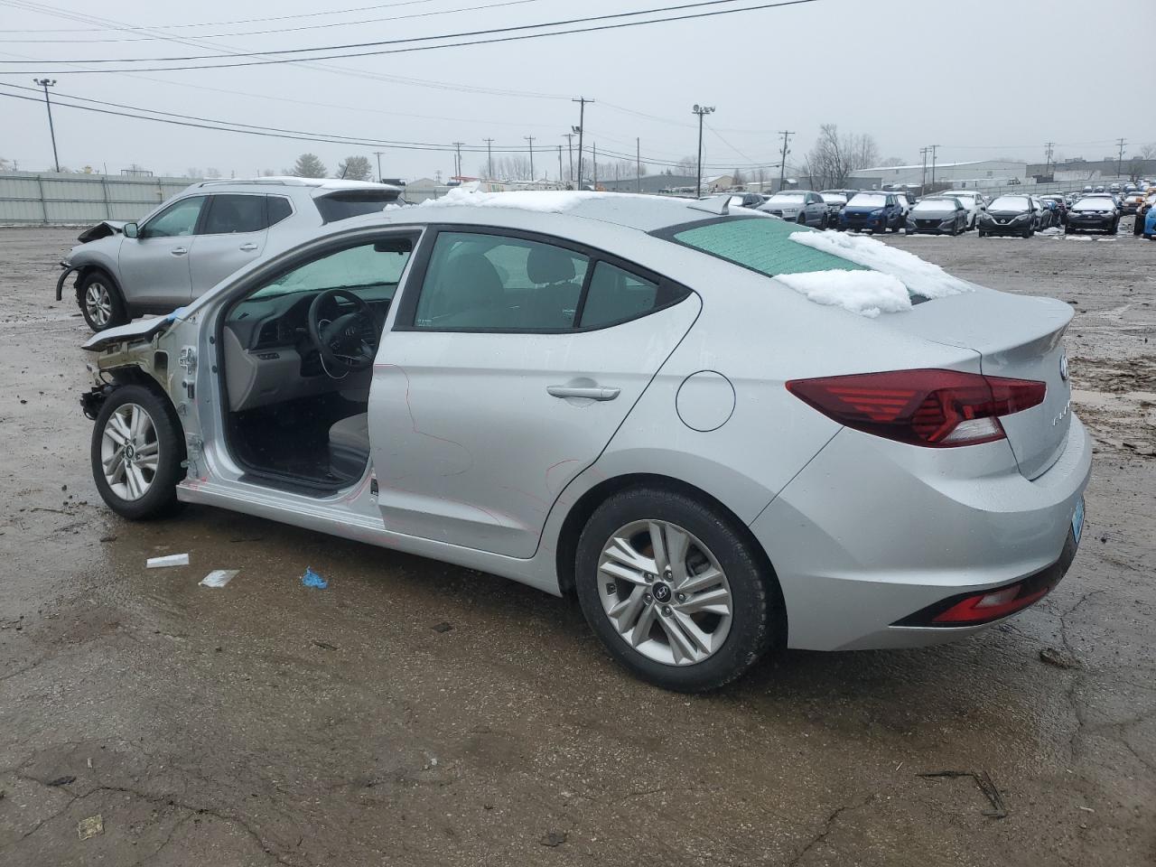 2020 Hyundai Elantra - Image 2