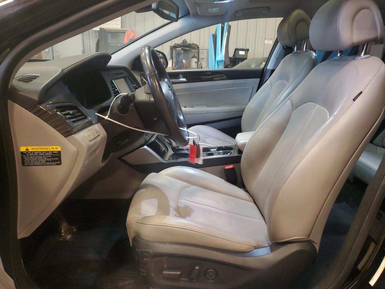 2017 Hyundai Sonata - Image 7