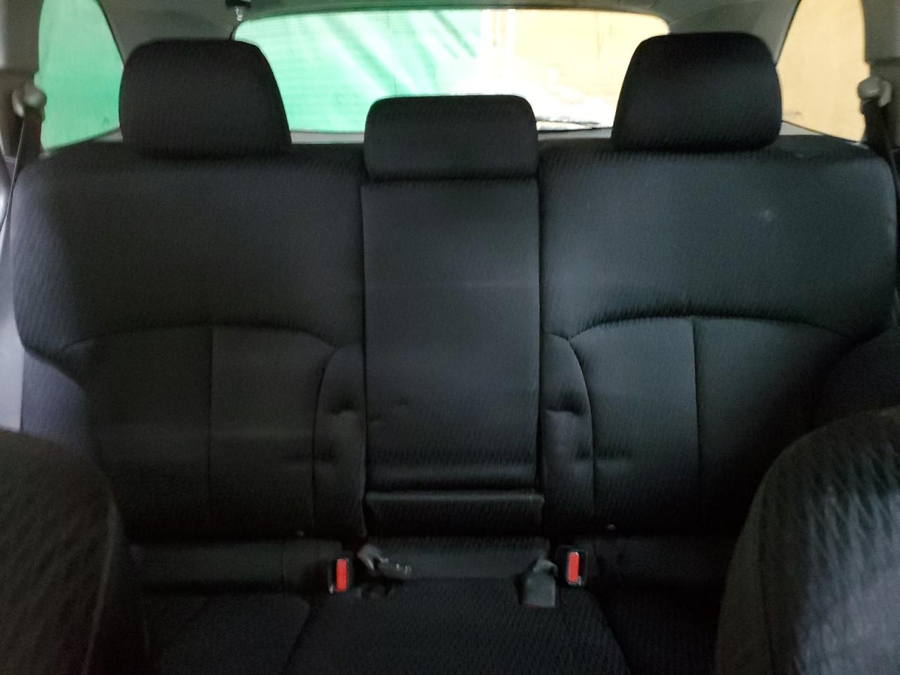 2011 Subaru Outback - Image 10