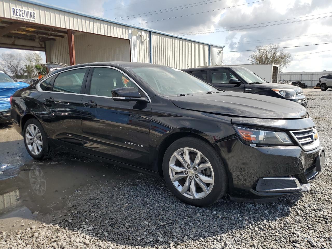 2017 Chevrolet Impala - Image 4