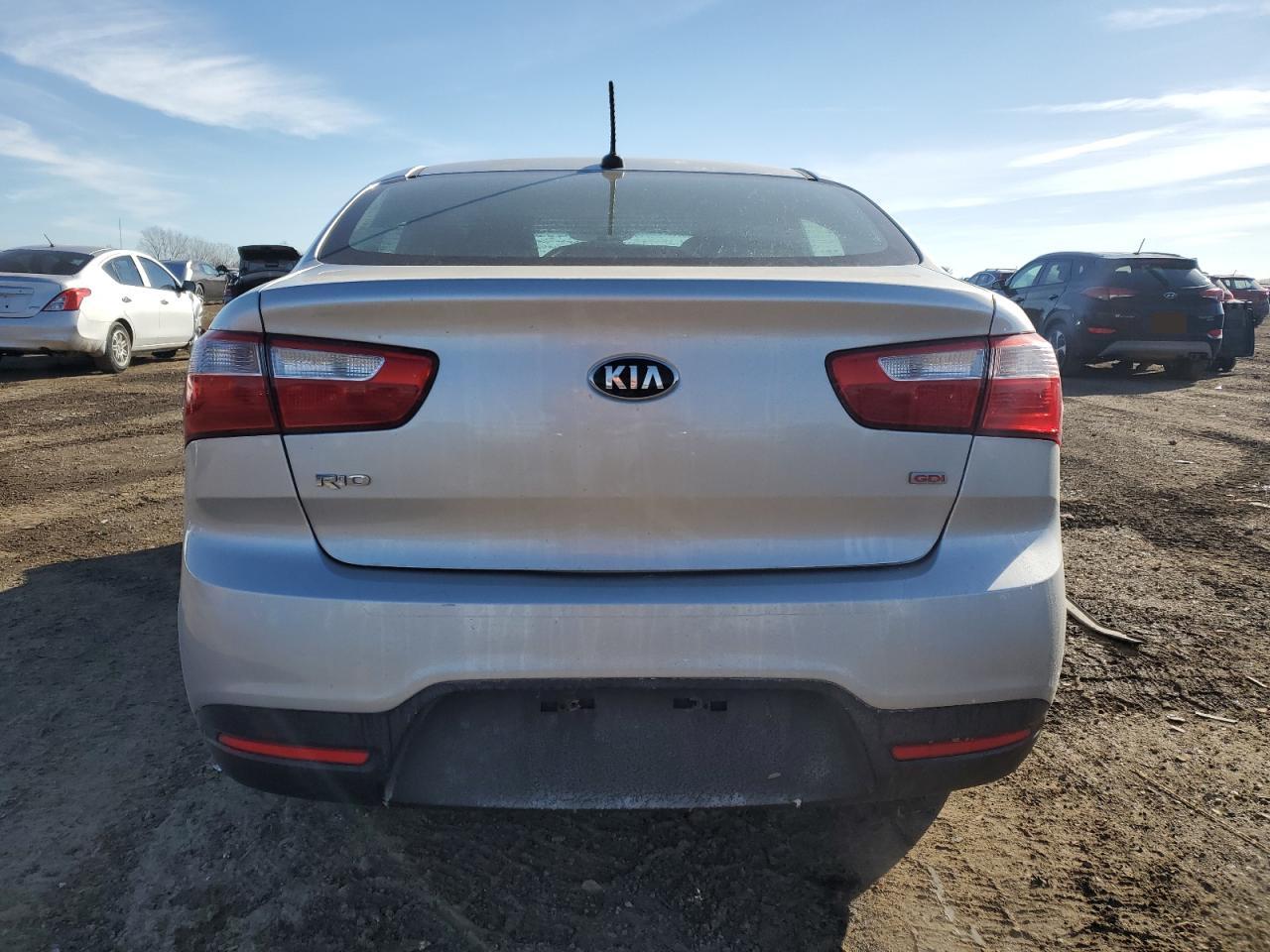 2015 Kia Rio - Image 6