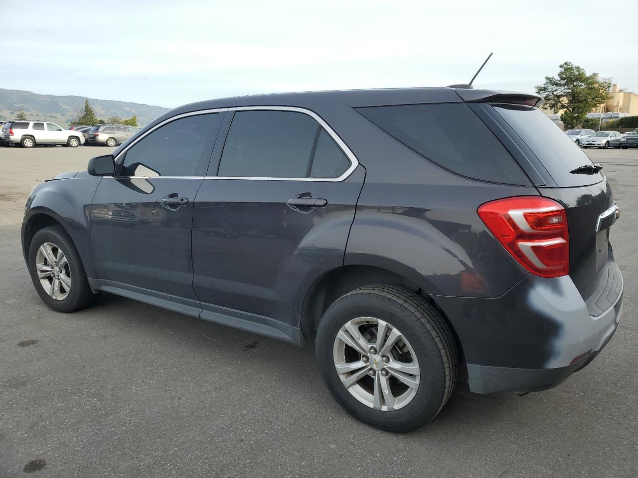 2016 Chevrolet Equinox - Image 2