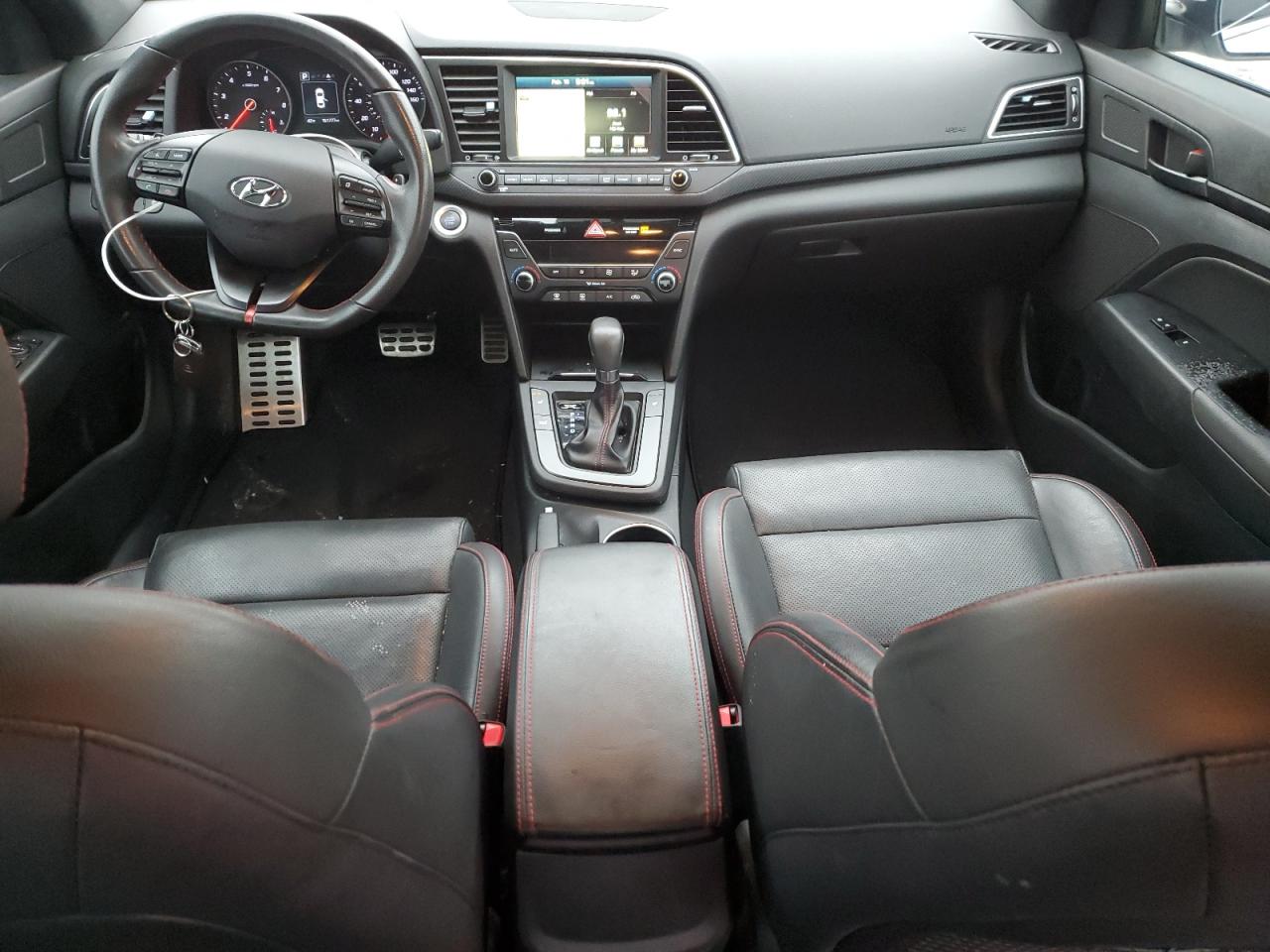 2017 Hyundai Elantra - Image 8