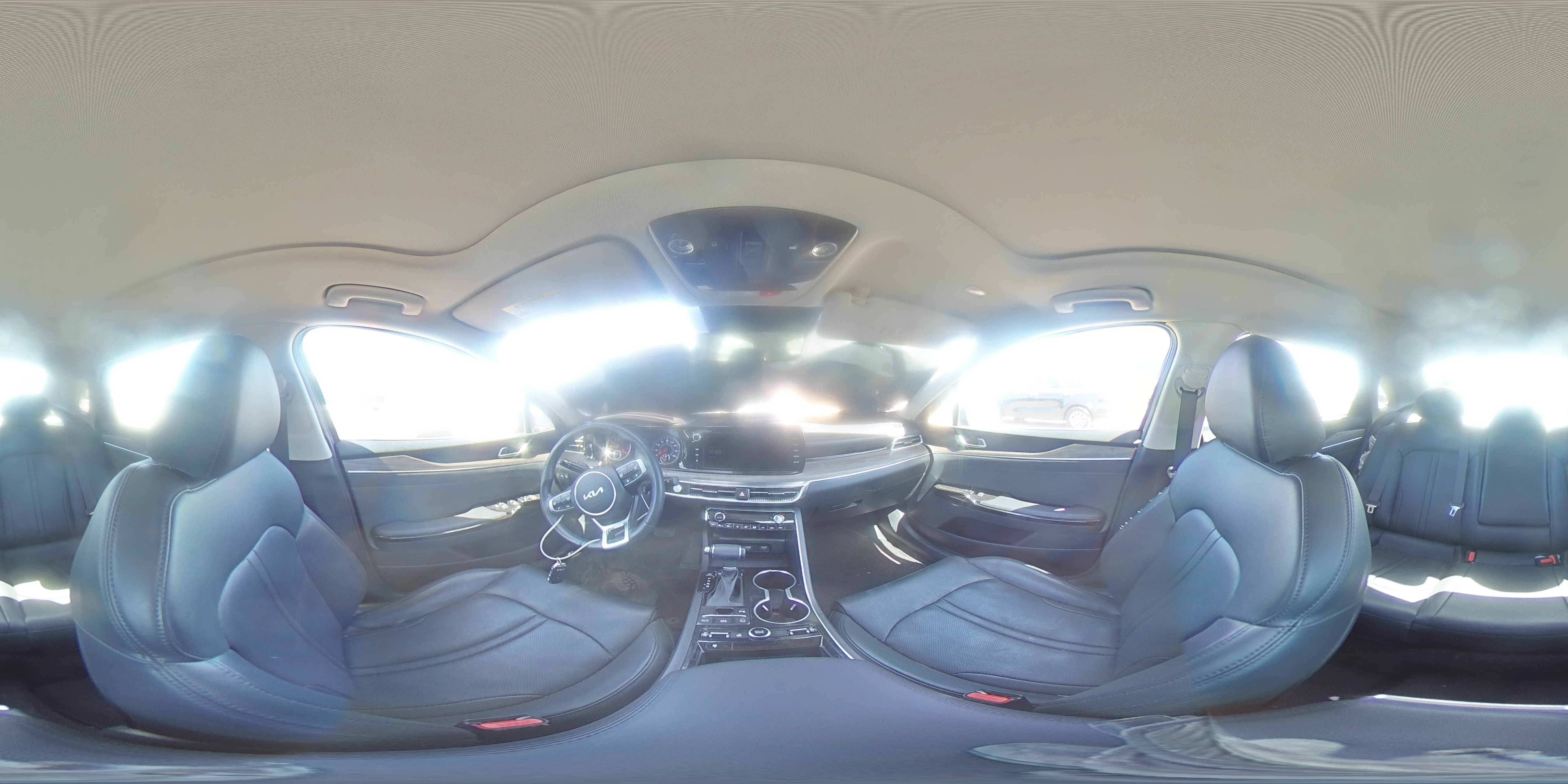 2024 Kia K5 - Image 12