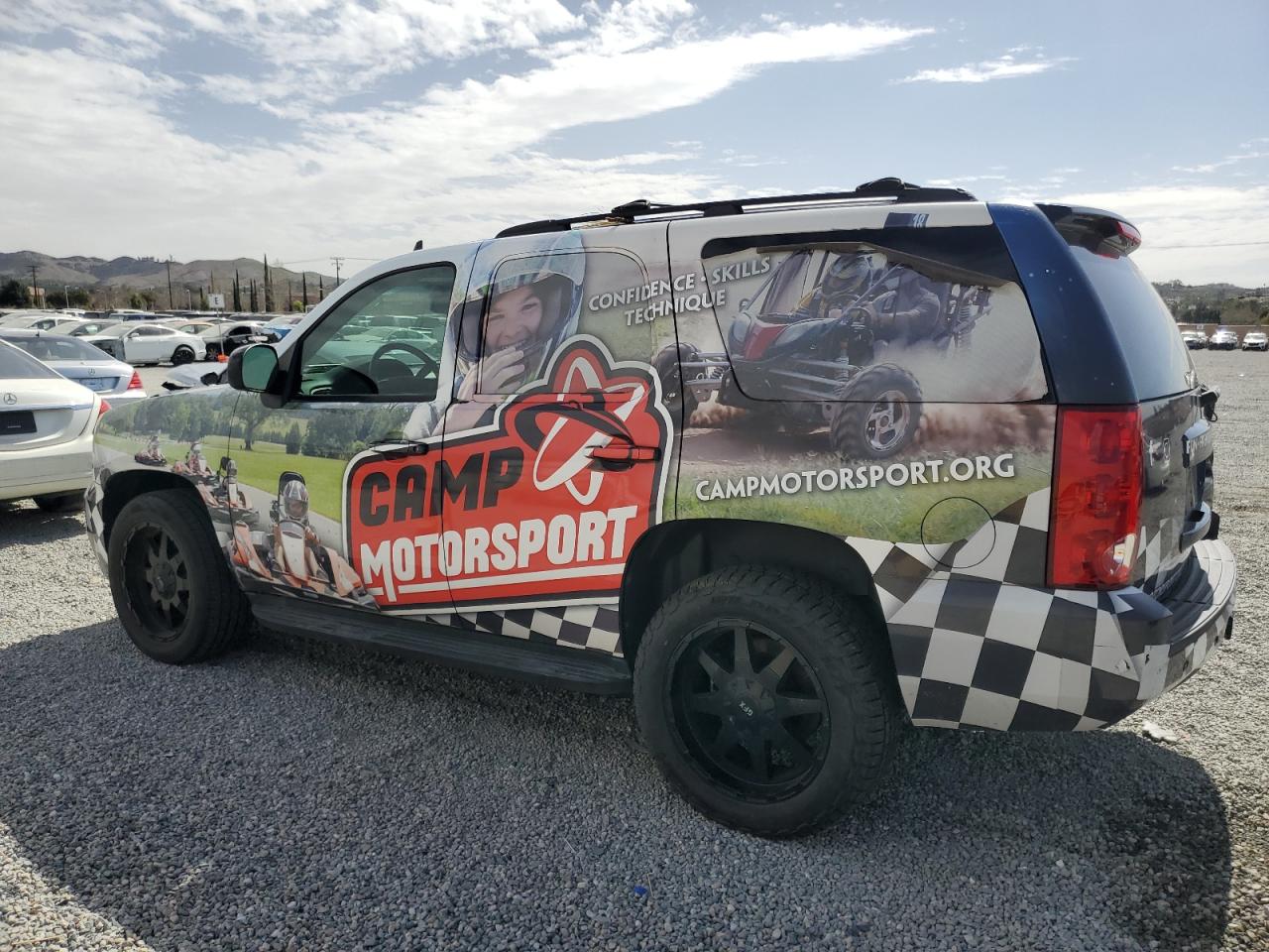 2012 GMC Yukon - Image 2